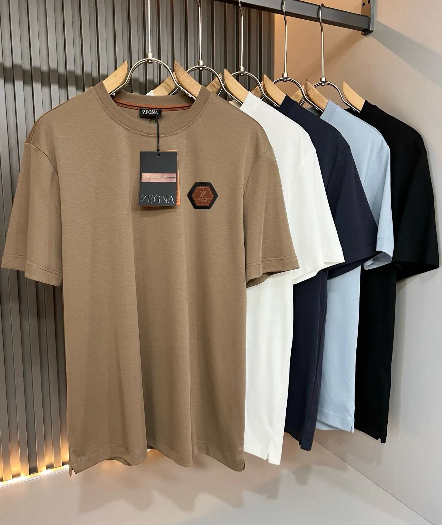 ，Ermenegildo Zeg*a * 2026 T ， ！ Classic ！ ！ ， 、 ！ 、 … Quality 。Size：M-3XL